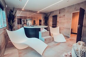 Aphrodites Group