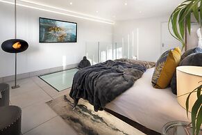 Aphrodites Group