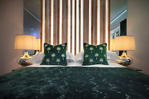Aphrodites Group