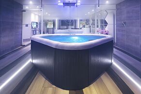 Aphrodites Group