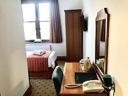 Purbeck House Hotel