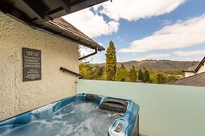Lakes Hotel and Spa