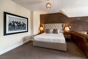 Lakes Hotel and Spa
