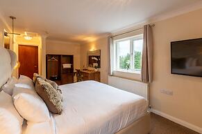 Lakes Hotel and Spa