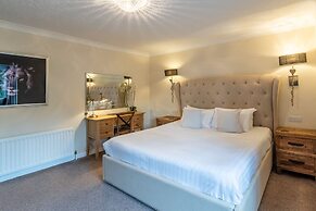 Lakes Hotel and Spa