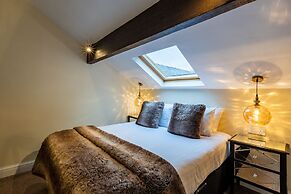Lakes Hotel and Spa