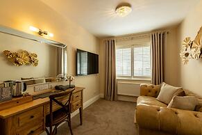 Lakes Hotel and Spa