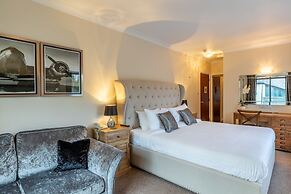 Lakes Hotel and Spa