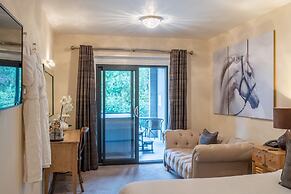 Lakes Hotel and Spa