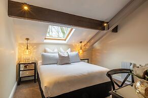 Lakes Hotel and Spa