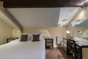 Lakes Hotel and Spa