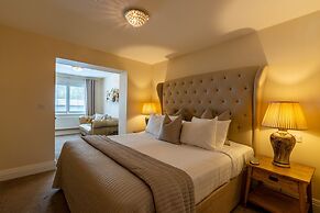 Lakes Hotel and Spa