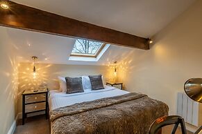 Lakes Hotel and Spa