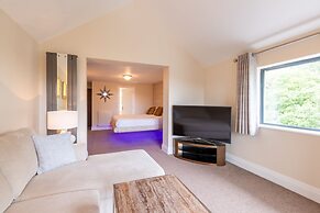 Lakes Hotel and Spa