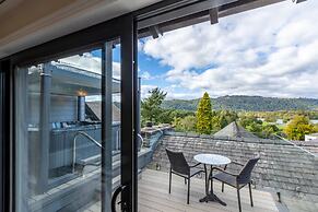 Lakes Hotel and Spa