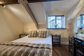 Lakes Hotel and Spa