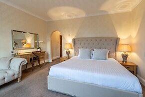 Lakes Hotel and Spa