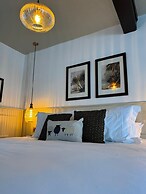 The Woolpack Hotel