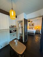 The Woolpack Hotel