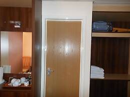 The Gatwick White House Hotel