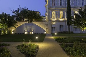 Chateau de Mazan - Handwritten Collection