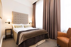 Elite Hotel Knaust