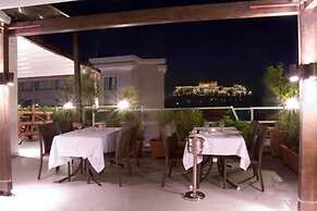 Crystal City Hotel