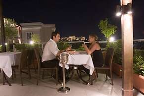 Crystal City Hotel