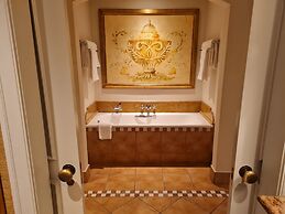 Palazzo Hotel