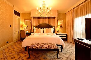 Palazzo Hotel