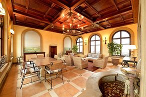 Palazzo Hotel