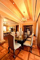 Palazzo Hotel