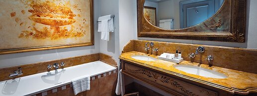 Palazzo Hotel