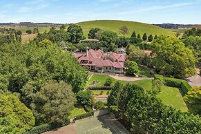 Peppers Manor House