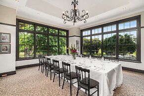Peppers Manor House