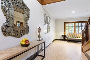 Peppers Manor House