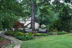 Peppers Manor House