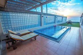Al Nawras Island Resort