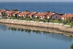 Al Nawras Island Resort