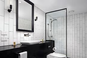 DoubleTree by Hilton Hotel Melbourne - Flinders Street