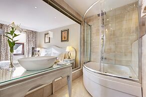 Arena Hotel - Special Class