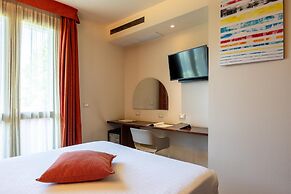La Villa, Sure Hotel Collection by Best Western