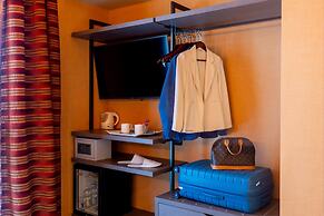 La Villa, Sure Hotel Collection by Best Western