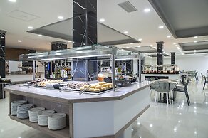 Hotel Benidorm East by Pierre & Vacances