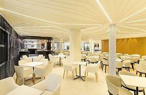 Hotel Carlos l
