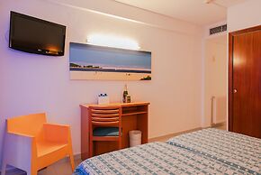 Port Fiesta Park Hotel