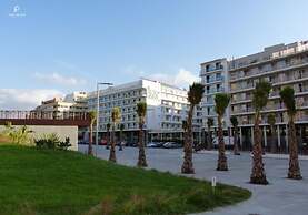 Port Fiesta Park Hotel