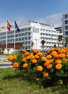 Port Fiesta Park Hotel