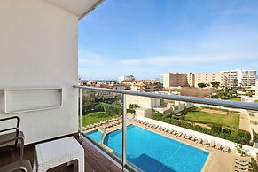Alua Leo Hotel