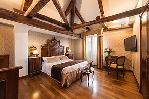 Palazzo Bembo - Exclusive Accommodation